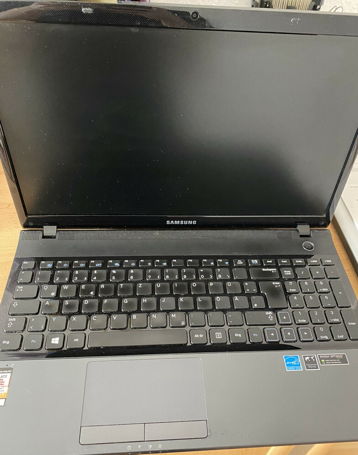 Samung Laptop NP300E5C. Intel Core i7 3630QM, 8GB Ram, Nvidia GPU