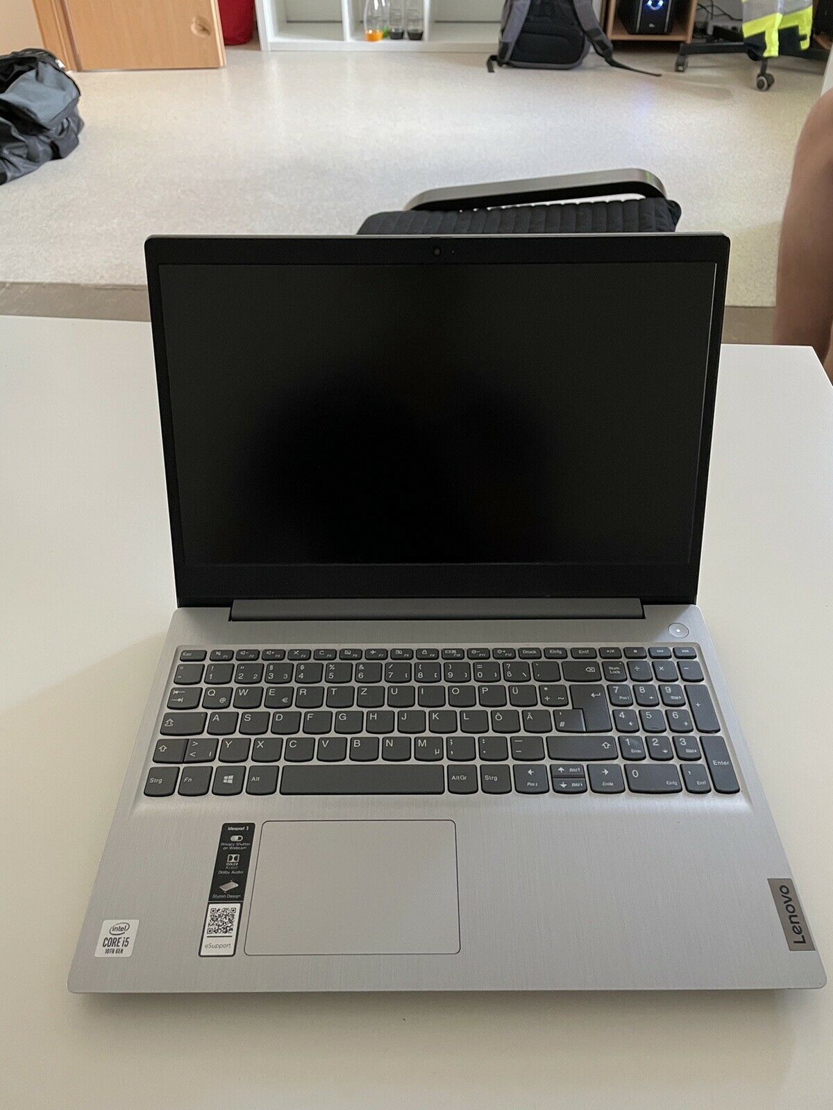Lenovo IdeaPad 3 15IIL05, i5-1035G1 CPU, 512GB SSD, 8GB RAM, Windows 10 Home