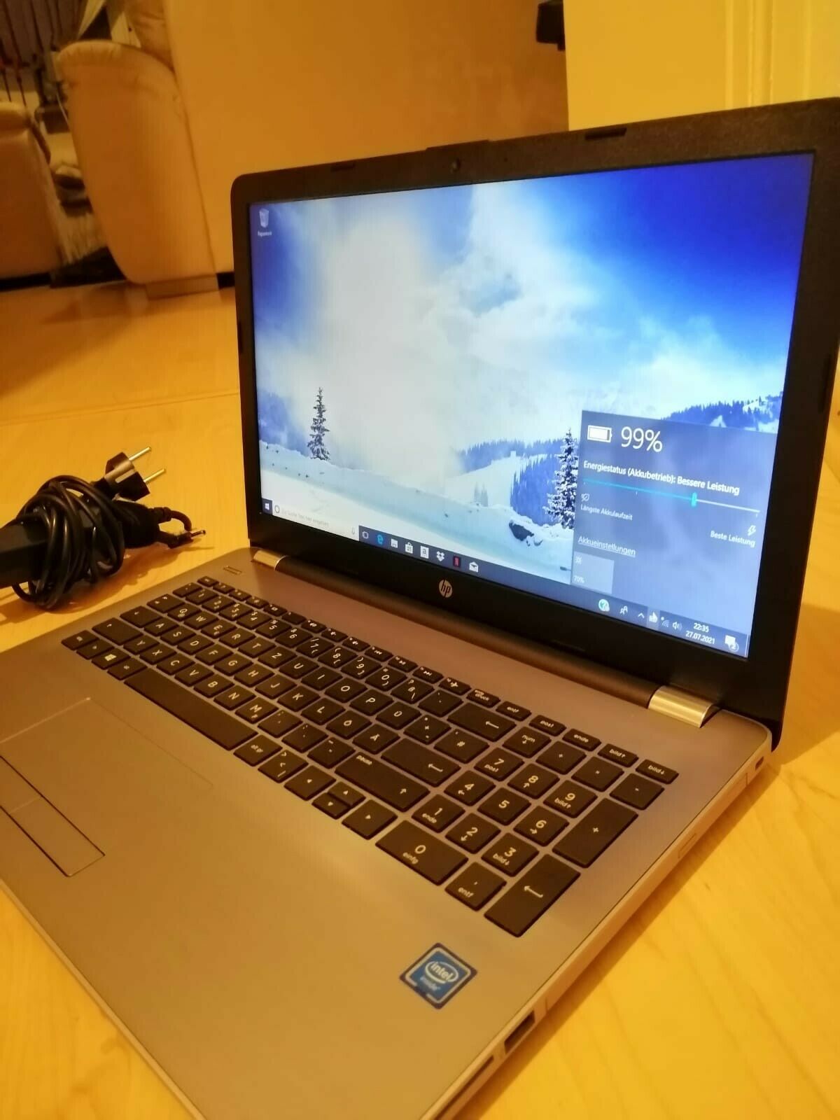 HP 3168ngw LAPTOP NOTEBOOK 15,6 Zoll WIN10 EDEL DESIGN NEUWERTIG TOPP !!