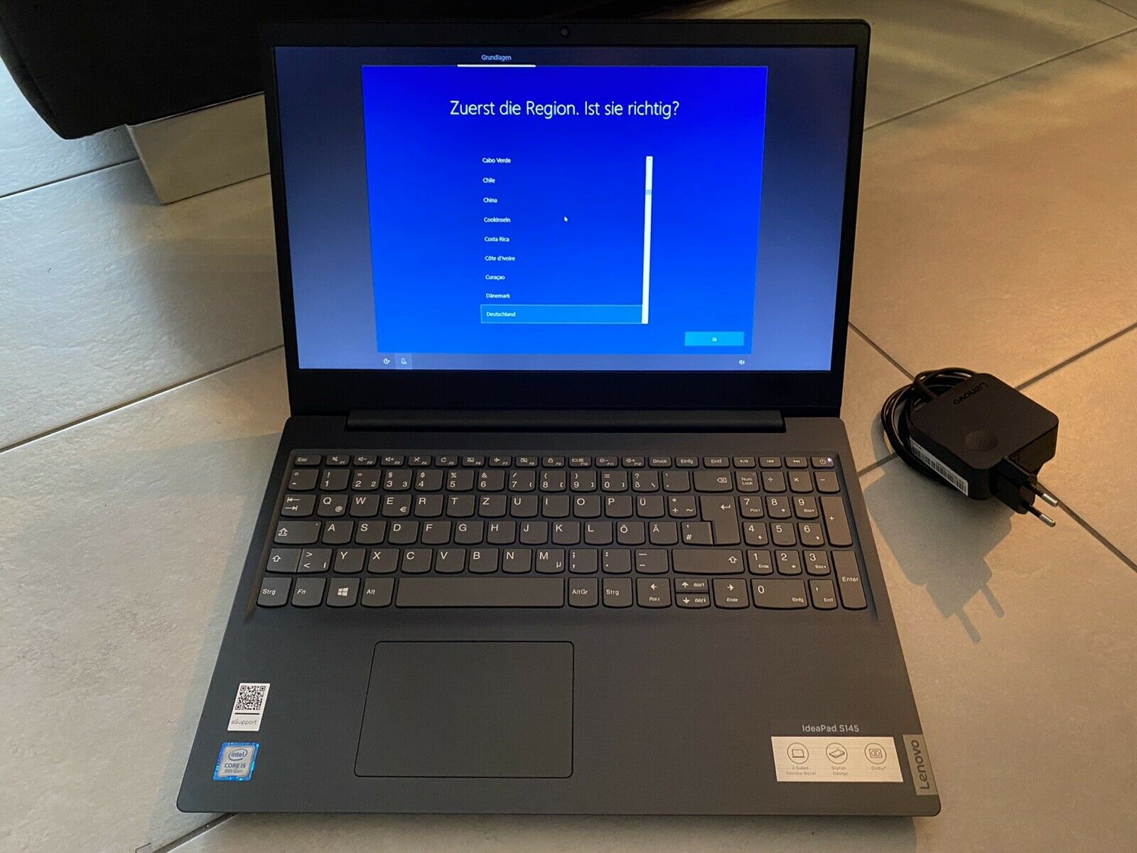 Lenovo IdeaPad S145-15IWL 8GB 512 GB SSD i5-8265U Laptop Win10Home