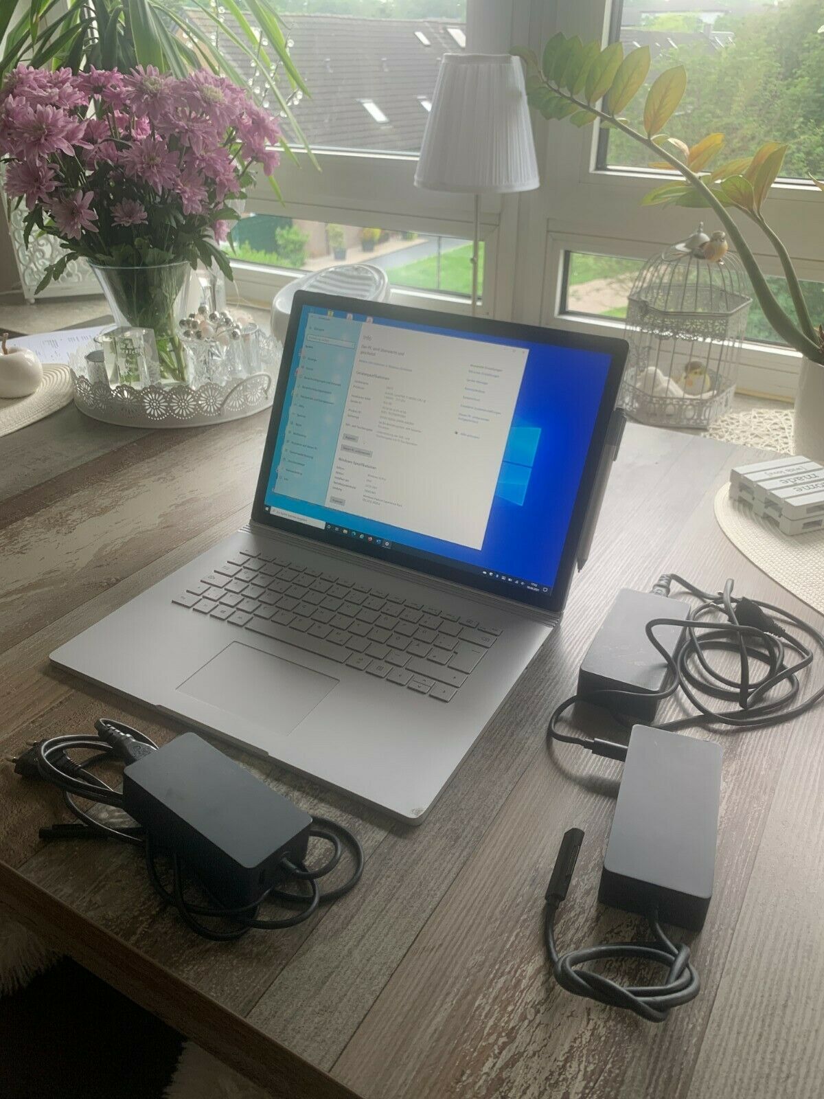 Microsoft Surface Book 2 15″ (256GB, i7-8650u, 1,90 GHz, 16GB) Laptop – Silber