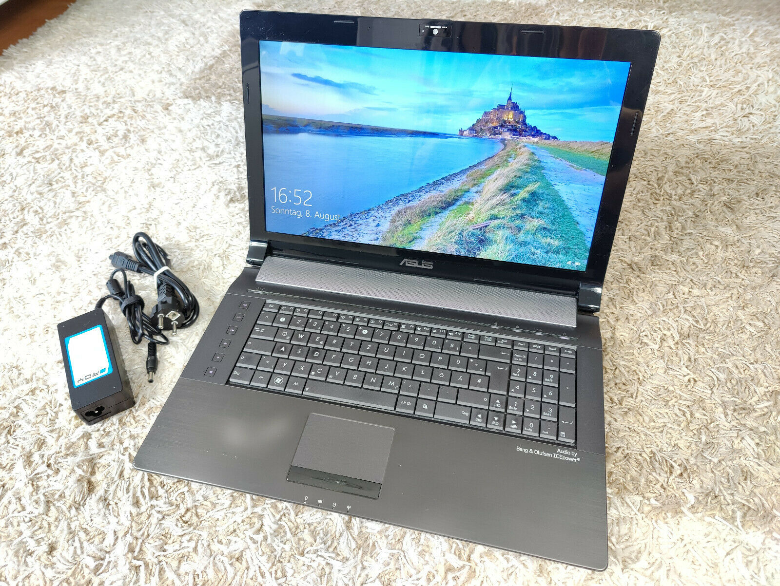 Asus X7BS Notebook | Intel i7 Quad Core | 12 GB | 1 TB | 17,3” Full HD | Laptop