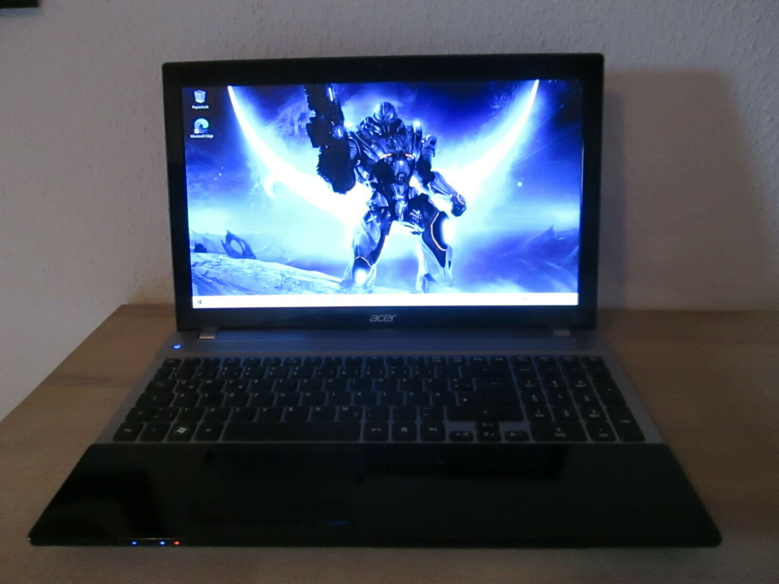 Acer V3-571G-Core i7-SSHD 1000GB-8GB Ram-DVD RW-Webcam-15,6Zoll-Win10