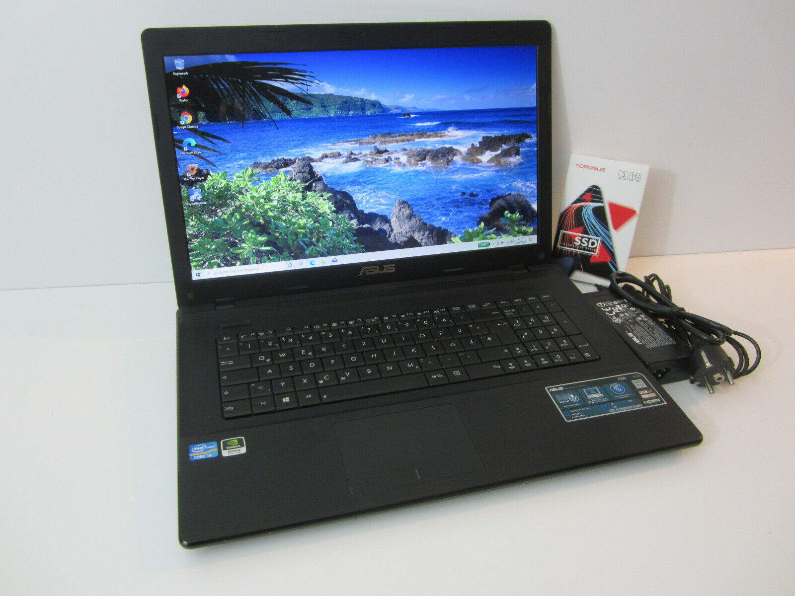 ASUS F75V # 17,3 Zoll Display # Core i3 # Neue 128 GB SSD Festplatte # WIN 10