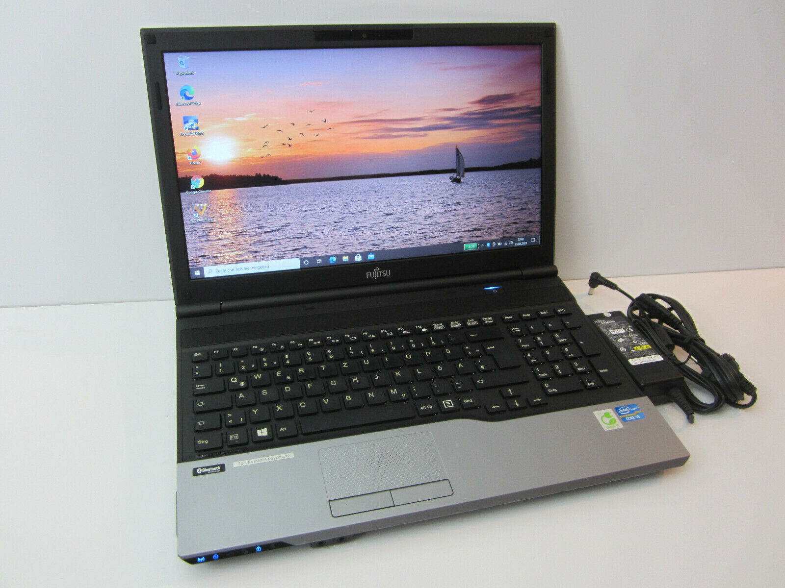 Fujitsu LifeBook A532 / 15,6 Zoll / Core i5 / 500GB Festplatte / 8GB RAM / WIN10