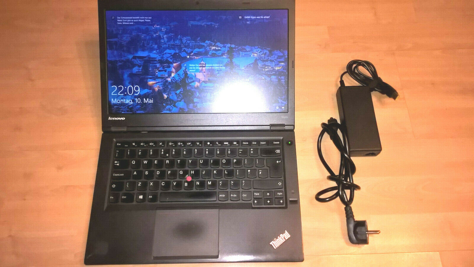 Lenovo T440p, i5. 2,60 GHz, SSD, 8GB RAM. Windows10 Professional
