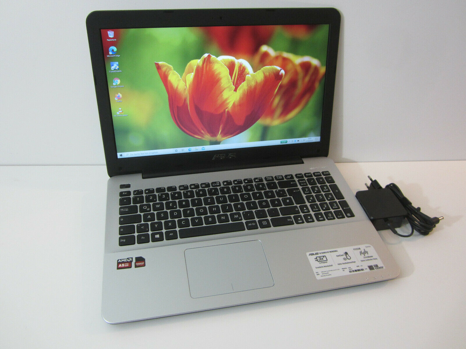 ASUS F555B * Mattes 15,6 Full-HD Display * AMD A9 * 1 TB HDD * 16 GB RAM * WIN10