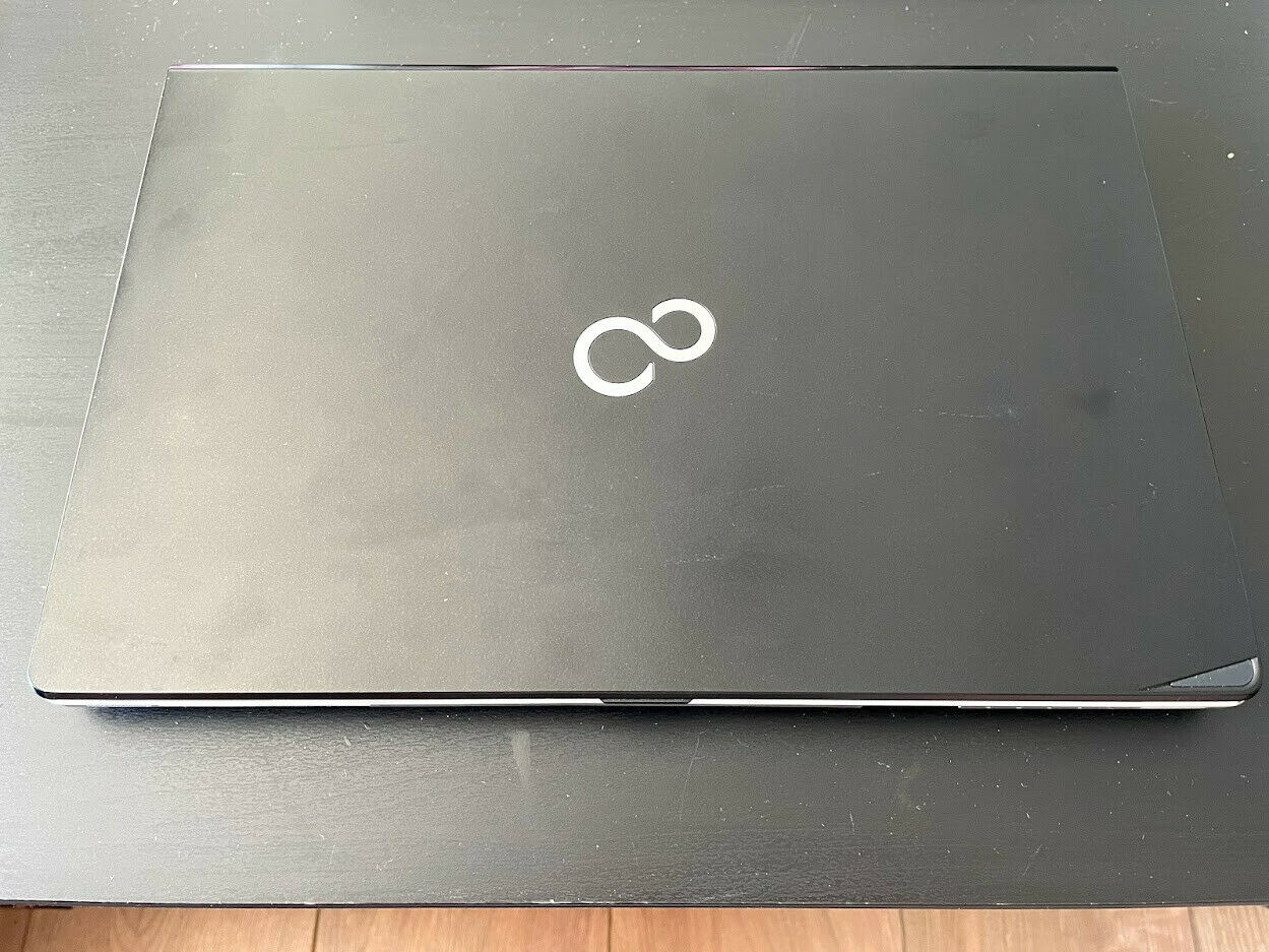 Fujitsu Notebook / Laptop Intel i7 4600U – 8GB RAM – 256GB SSD – Touchscreen