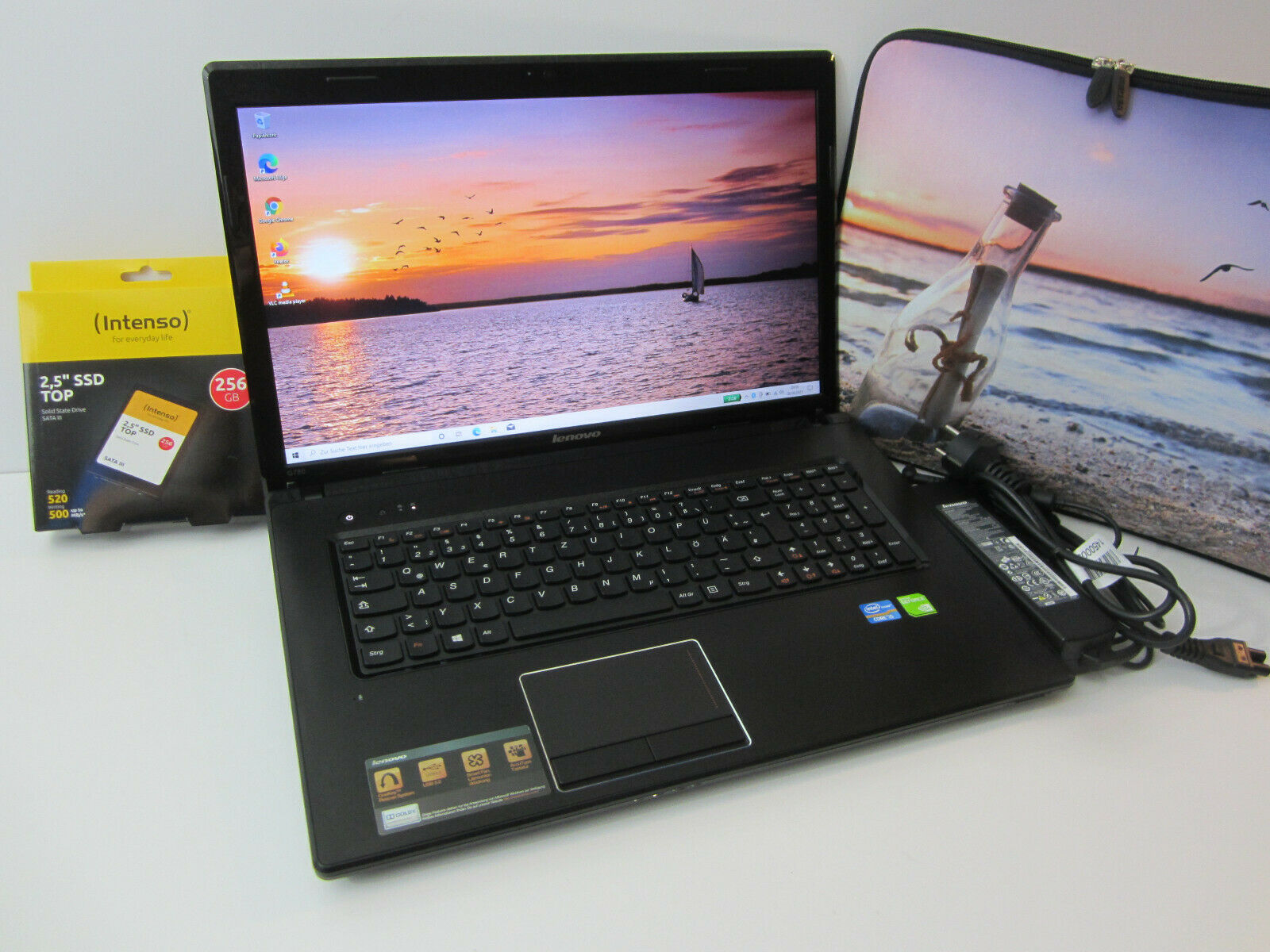 LENOVO G780 / 17,3 Zoll / Core i5 / Neue 256GB SSD-Festplatte/ 8GB RAM / WIN 10