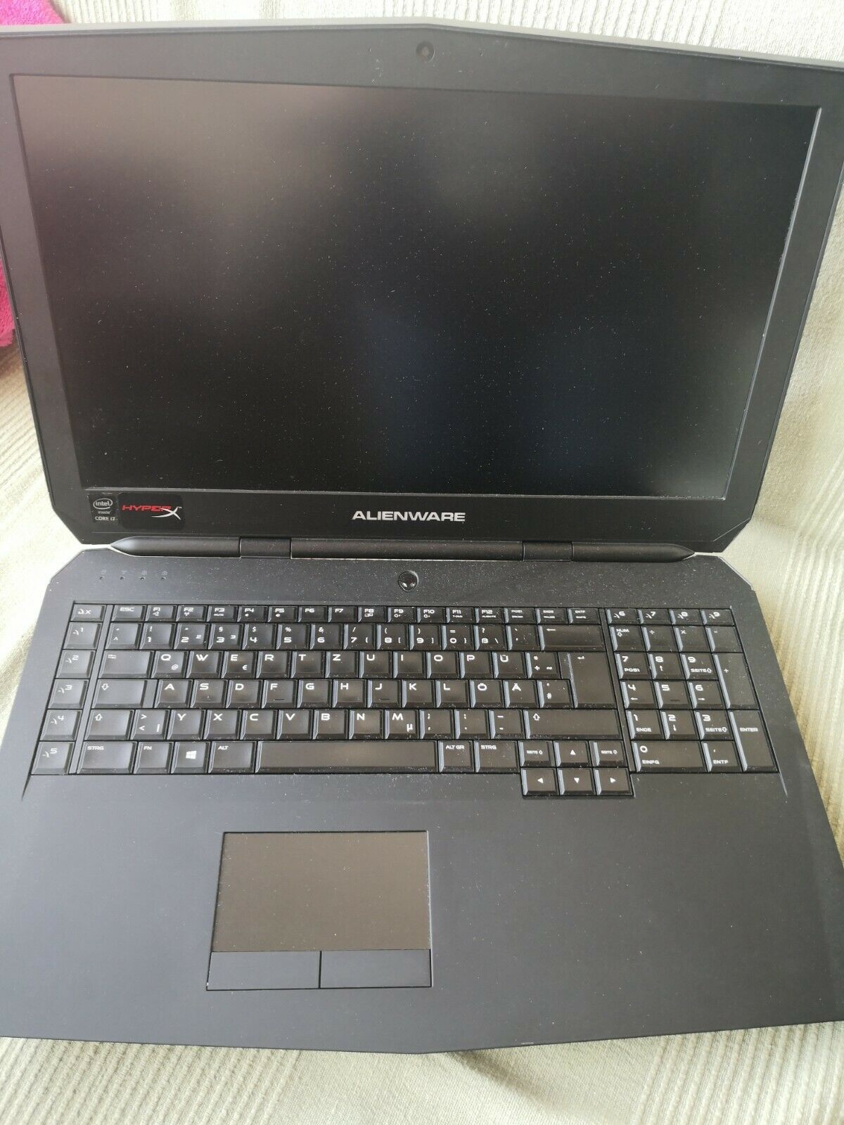 Alienware R17 Gaming Laptop Notebook 16GB Ram, i7, 256GB SSD, 1TB HDD
