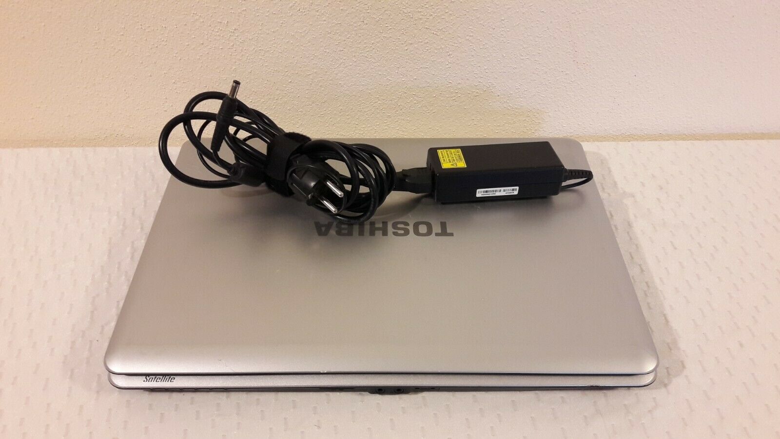 Toshiba Satellite L450-11W Laptop Notebook